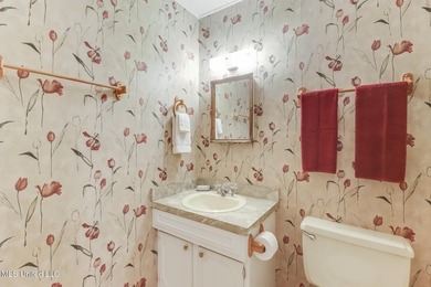 Back on market, BELOW APPRAISED VALUE. This spacious 3-bedroom - photo 12
