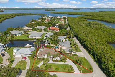 Experience refined coastal living in this stunning Tudor-style - photo 4