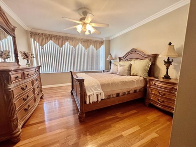 SUNNY & SPACIOUS 1BD/1BA TURNKEY UNIT ACROSS FROM THE SANDY - photo 14