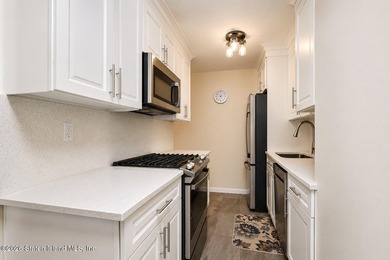 Located on the edge of the Grand Clove Lake Park sits this all - photo 15