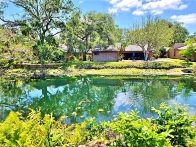 (private lake, pond, creek) Home For Sale in Bradenton Florida