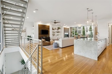 Luxurious Urban 8 townhouse in Tulsa's East Village, walking