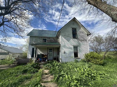 (private lake, pond, creek) Home Sale Pending in Netawaka Kansas