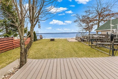 Welcome to your private escape on Houghton Lake! This - photo 8