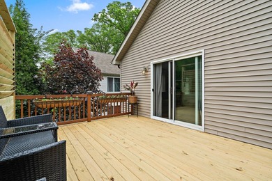 Move-In Ready Updated Home in Valparaiso Near Flint Lake with - photo 10