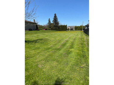 Prime Location & Exceptional Opportunity in Georgina! Build your - photo 8