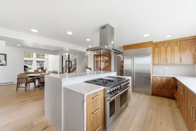 Sophisticated mountain living meets enviable in-town convenience - photo 11