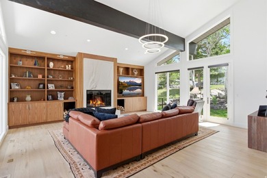 Sophisticated mountain living meets enviable in-town convenience - photo 17