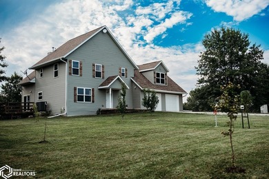 Beautiful 4 Bedroom, 4 Bath and Outbuildings sitting on 4.86 - photo 1