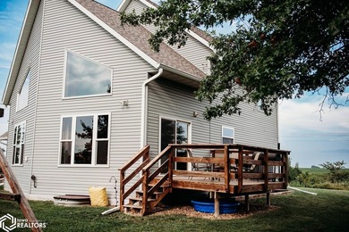 Beautiful 4 Bedroom, 4 Bath and Outbuildings sitting on 4.86 - photo 6