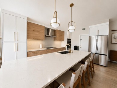 Welcome to this beautifully renovated 3-bedroom, 2-bath move-in - photo 10