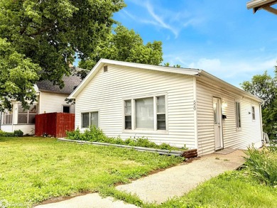 Completely remodeled from top to bottom, this 3-bedroom, 1-bath - photo 1