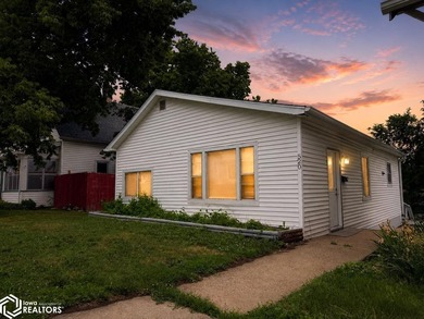 Completely remodeled from top to bottom, this 3-bedroom, 1-bath - photo 2