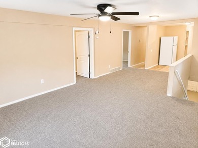 Completely remodeled from top to bottom, this 3-bedroom, 1-bath - photo 6
