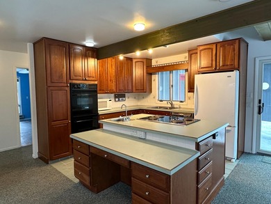 Large Michaywe home on a quiet cul-de-sac set in the wood. This - photo 9