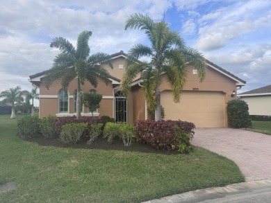 (private lake, pond, creek) Home For Sale in Port Saint Lucie Florida