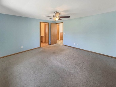 Rare opportunity to own a unique 5-acre horse property within - photo 32