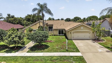 Lake Wellington Home For Sale in Wellington Florida