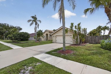 Welcome to this beautifully maintained 3-bedroom, 2-bathroom - photo 6