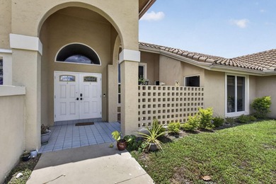 Welcome to this beautifully maintained 3-bedroom, 2-bathroom - photo 8