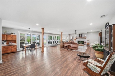 Experience the perfect blend of waterfront living, versatility - photo 9