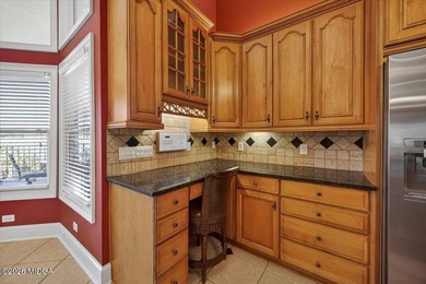 Custom-Built, one owner home with breath taking views on Lake - photo 11