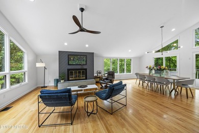 FRESH NEW PRICE AND A BRAND NEW DECK! Stunning mid-century - photo 7