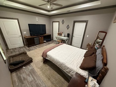 This home has 3 bedrooms and 2 bathrooms, the split-bedroom - photo 29