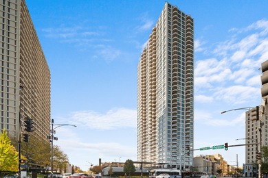 Lake Michigan - Cook County Condo Active Under Contract in Chicago Illinois