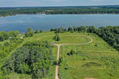 Lake Mason Acreage For Sale in Briggsville Wisconsin