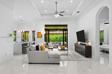 Experience the perfect blend of luxury, comfort, and effortless - photo 8