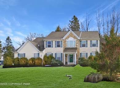 Lake Home For Sale in East Stroudsburg, Pennsylvania
