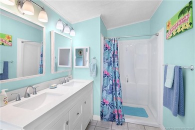 Don't miss this one! Rare end unit on a quiet Cul-De-Sac and an - photo 14