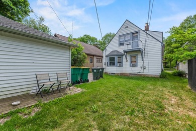 Nestled in the heart of highly sought after Shorewood, this - photo 15