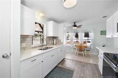 Don't miss this one! Rare end unit on a quiet Cul-De-Sac and an - photo 21