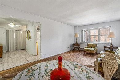 ***Owner Occupied, No Subletting***Bright 1 Bedroom And 1 - photo 4
