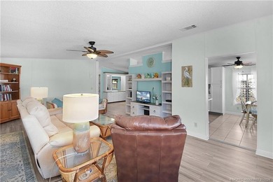 Don't miss this one! Rare end unit on a quiet Cul-De-Sac and an - photo 26