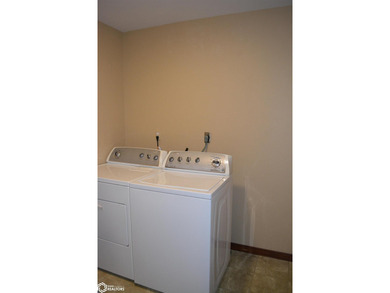 Wonderful 4 bedroom home in lovely McIntosh subdivision with - photo 27