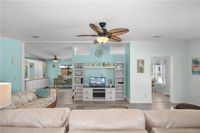 Don't miss this one! Rare end unit on a quiet Cul-De-Sac and an - photo 28