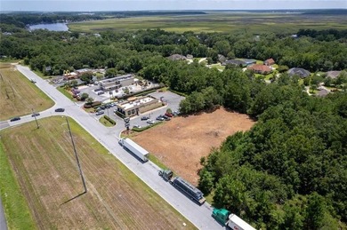 Great location! The subject property lies within a commercial - photo 10