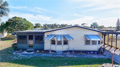 Don't miss this one! Rare end unit on a quiet Cul-De-Sac and an - photo 32