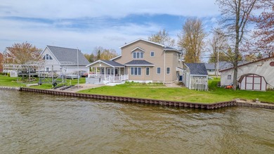 Lakefront with Spectacular sunset & sunrise Views! 5 bedrooms 3 - photo 2