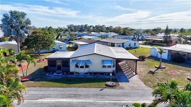 Don't miss this one! Rare end unit on a quiet Cul-De-Sac and an - photo 33