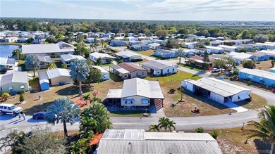 Don't miss this one! Rare end unit on a quiet Cul-De-Sac and an - photo 34