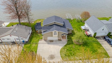 Lakefront with Spectacular sunset & sunrise Views! 5 bedrooms 3 - photo 7