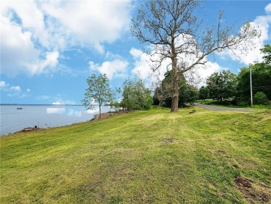 Lake Lot For Sale in Aurora, New York
