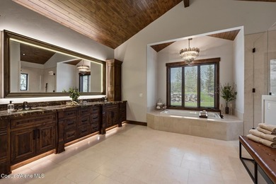 Arriving through a private gated hillside enclave just east of - photo 39