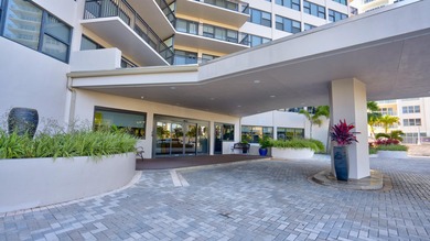 Bright, Airy corner unit in the newly renovated Galt Ocean - photo 9