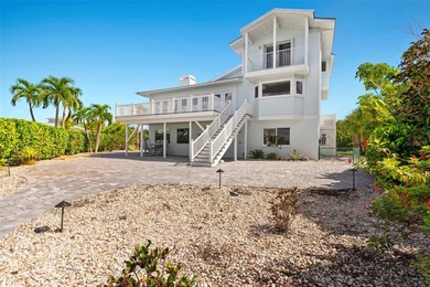 Breathtaking views can be yours from this beautiful 3 story - photo 4