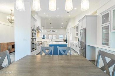 Completely remodeled luxury home tucked into a quiet cul-de-sac - photo 9